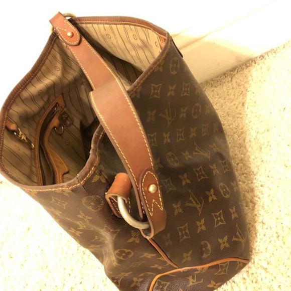 Authentic LOUIS VUITTON Handbag - Picture 2 of 3